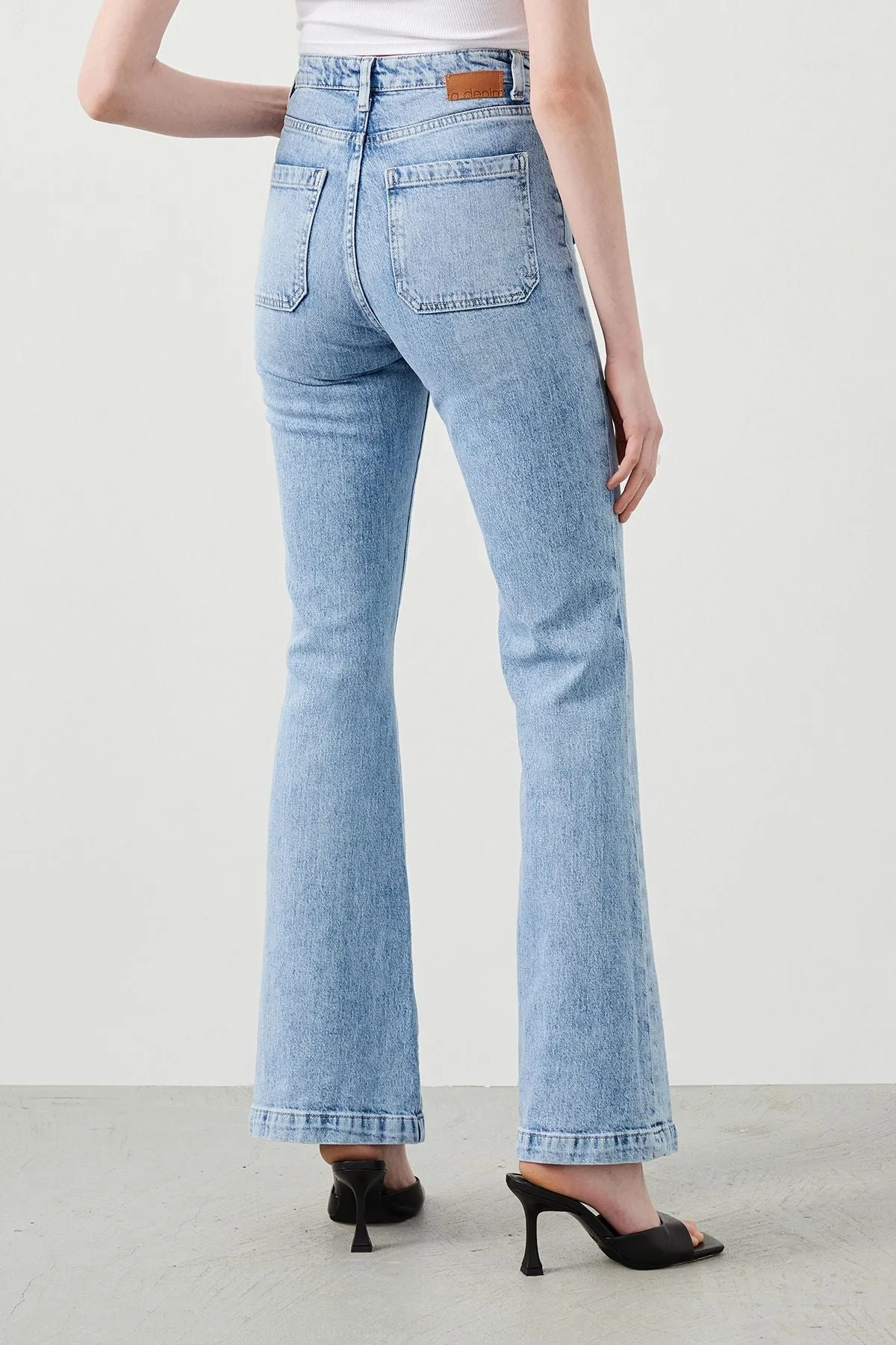 Canva Flare Fit Light Blue Women’s Jeans