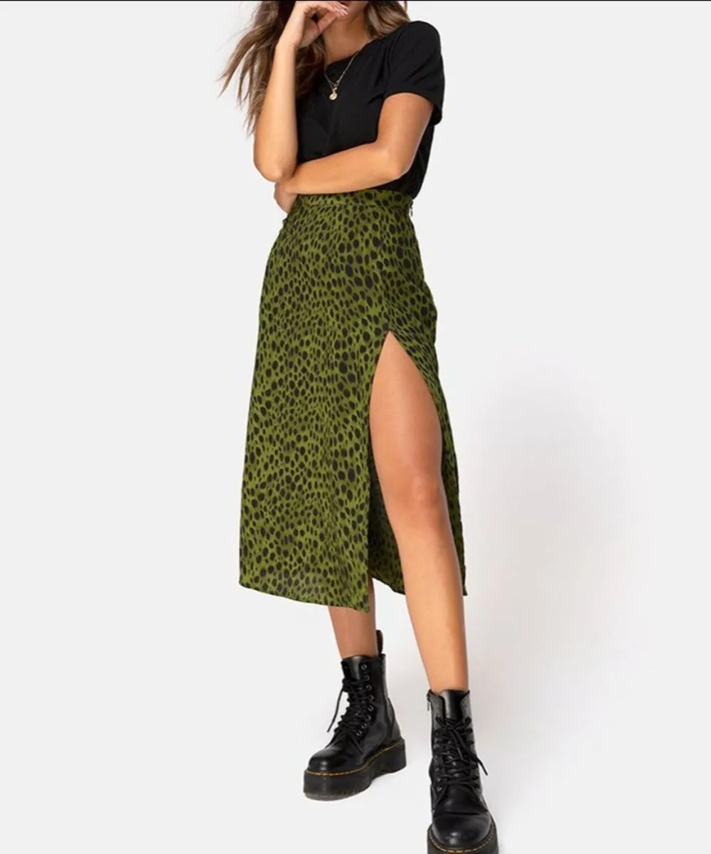 Chiffon Leopard Open Cross Printed Half Length Skirt