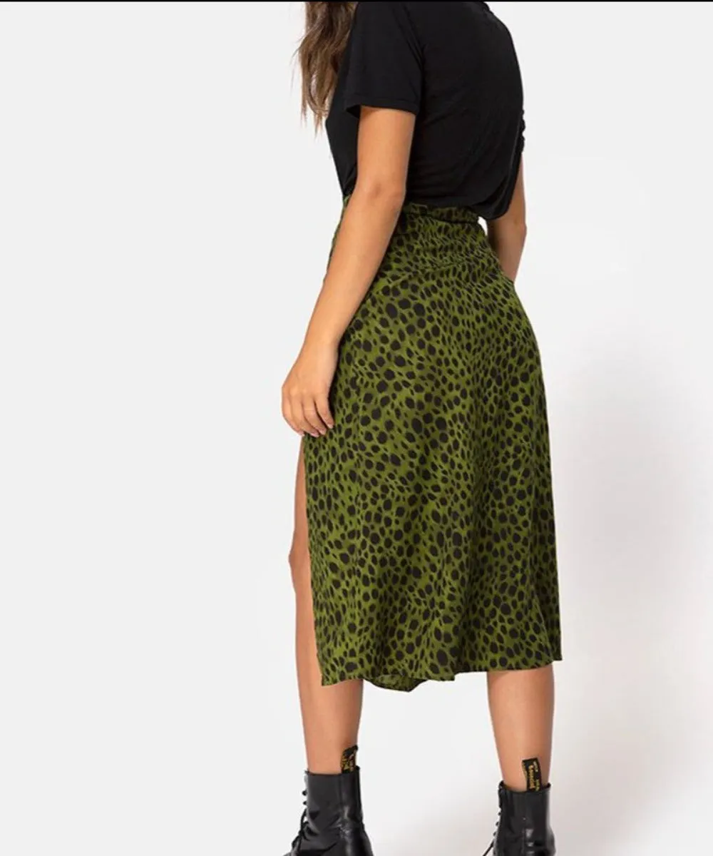 Chiffon Leopard Open Cross Printed Half Length Skirt