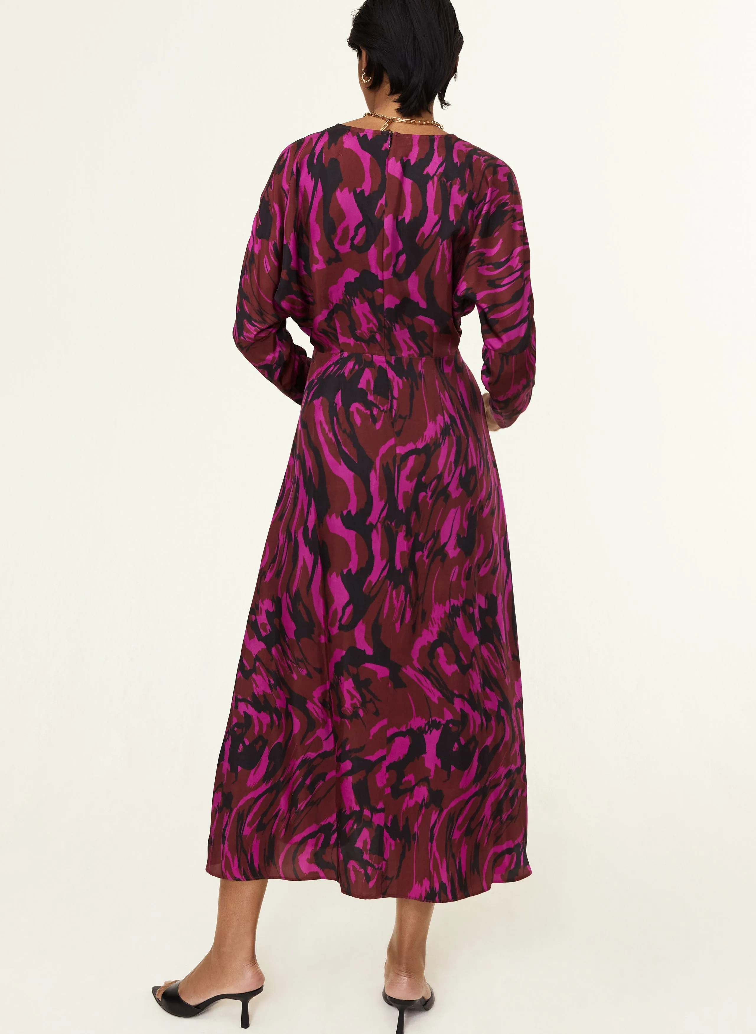 Ekaterina Viscose Satin Dress | Magenta Swirl