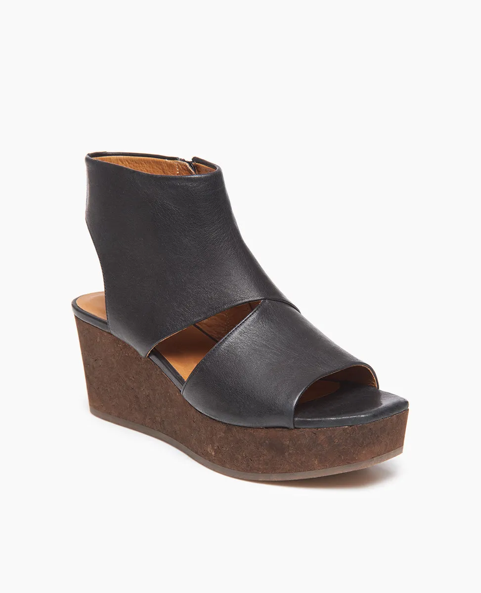 Marcy Wedge