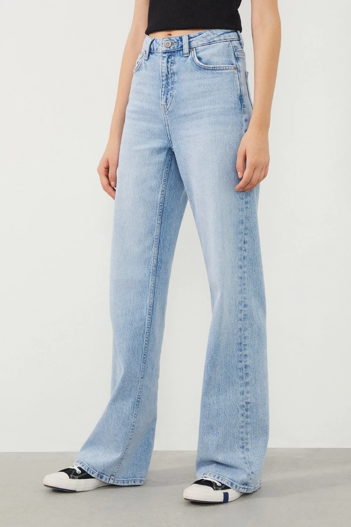 Odin Wide Leg Fit Light Blue Women’s Jeans