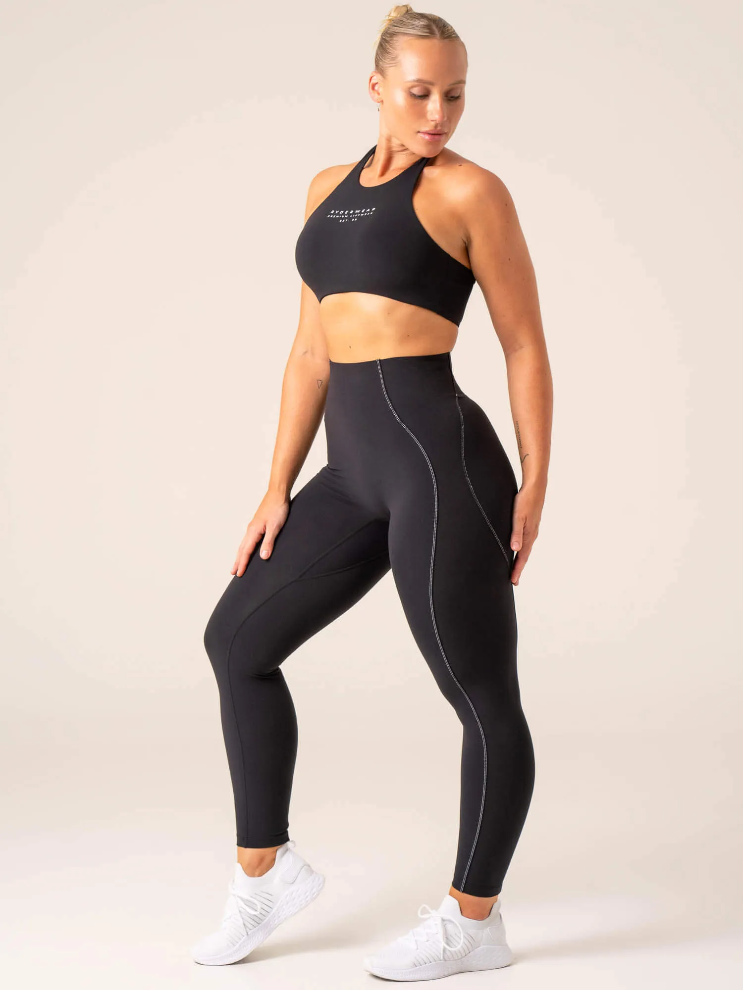 Stride Halter Sports Bra - Black